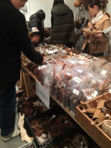 BORDER BREAK 小林商会 世界の木の実